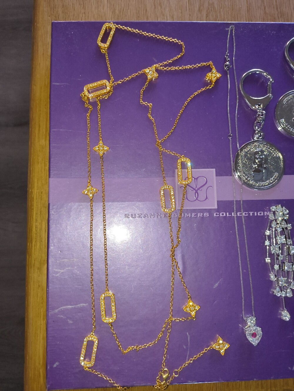 Lot of 8 Suzanne Somers Jewelry - Picture 8 of 10